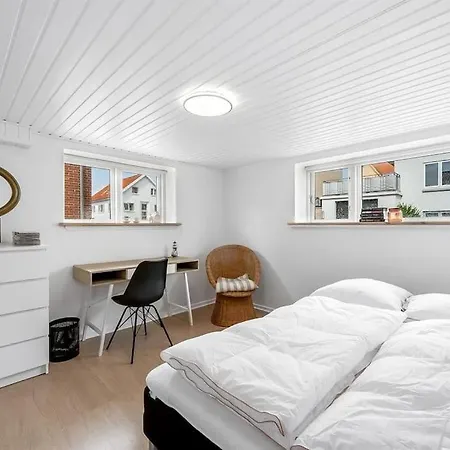 Nyd Den Skonne Ved Hav Og Fjord Holiday home