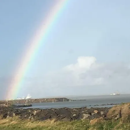 Nyd Den Skonne Ved Hav Og Fjord *