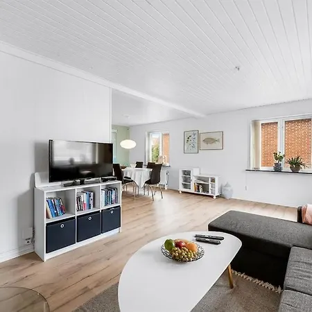 Nyd Den Skonne Ved Hav Og Fjord Holiday home *